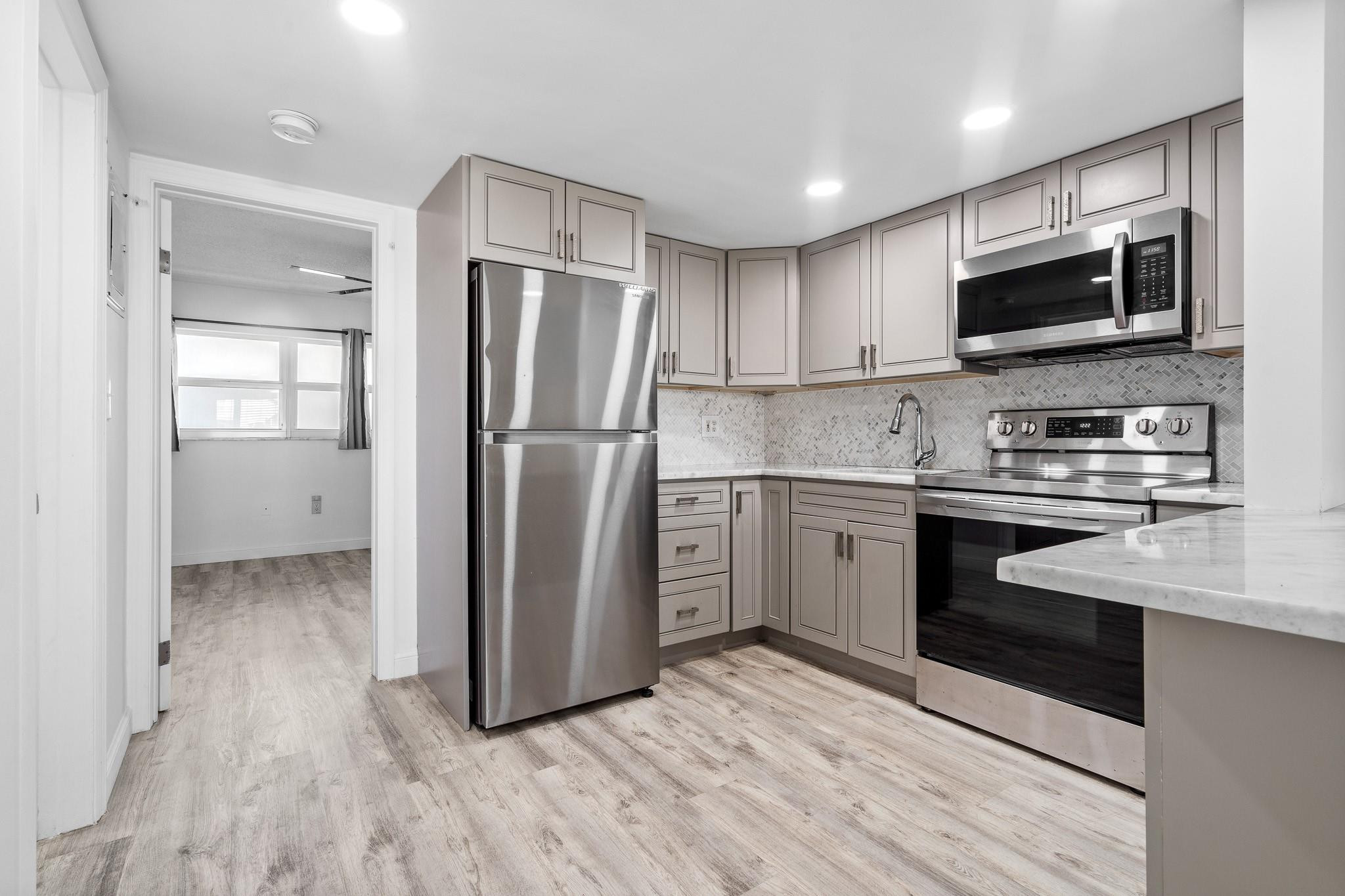SUN SET APTS CO-OP - Residential Lease