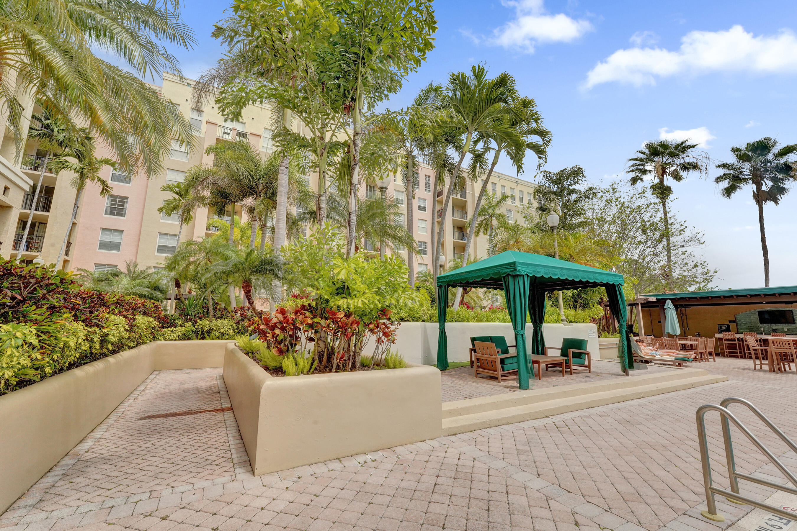 LAS OLAS BY THE RIVER CONDO - Residential
