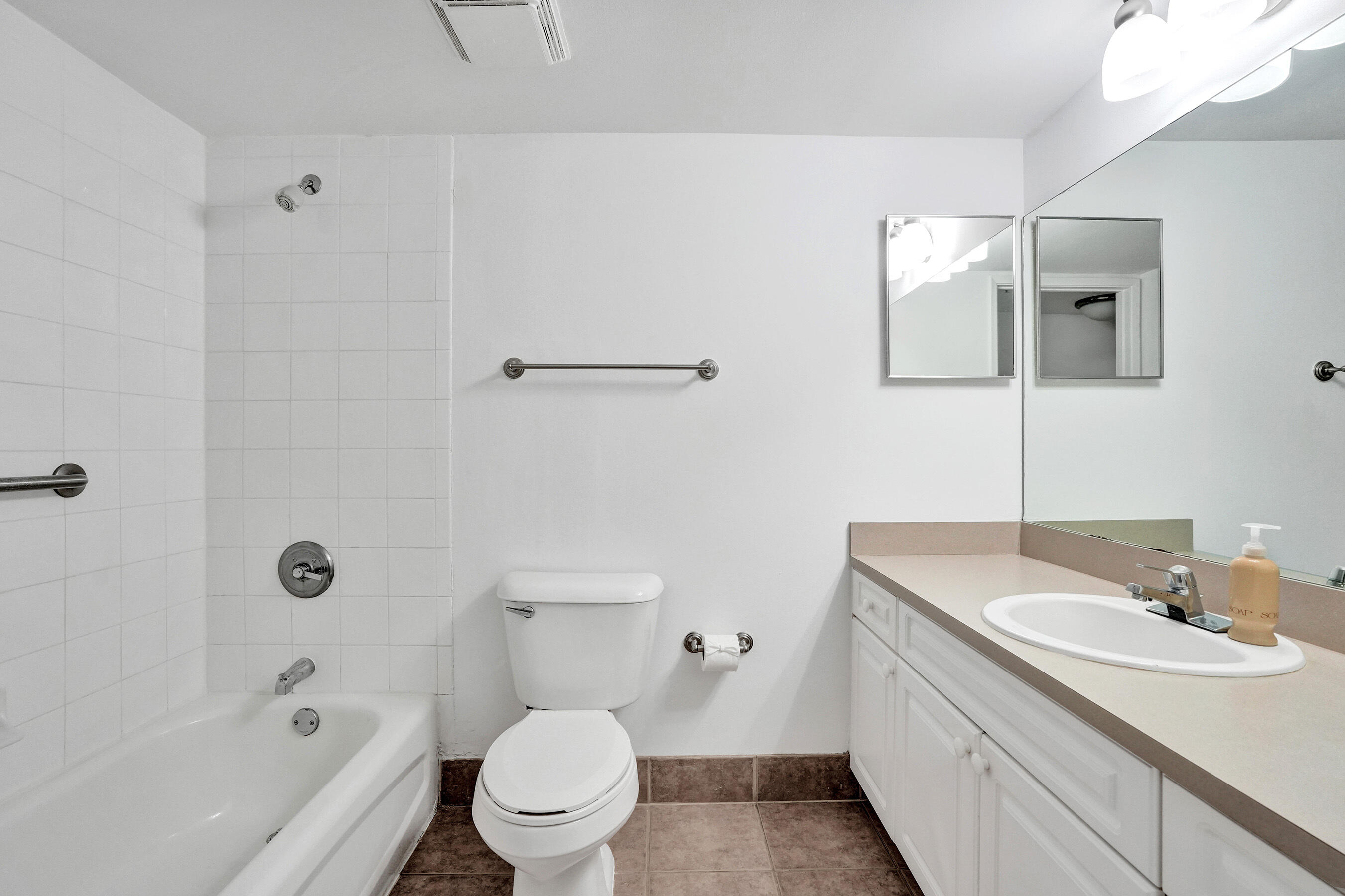 LAS OLAS BY THE RIVER CONDO - Residential