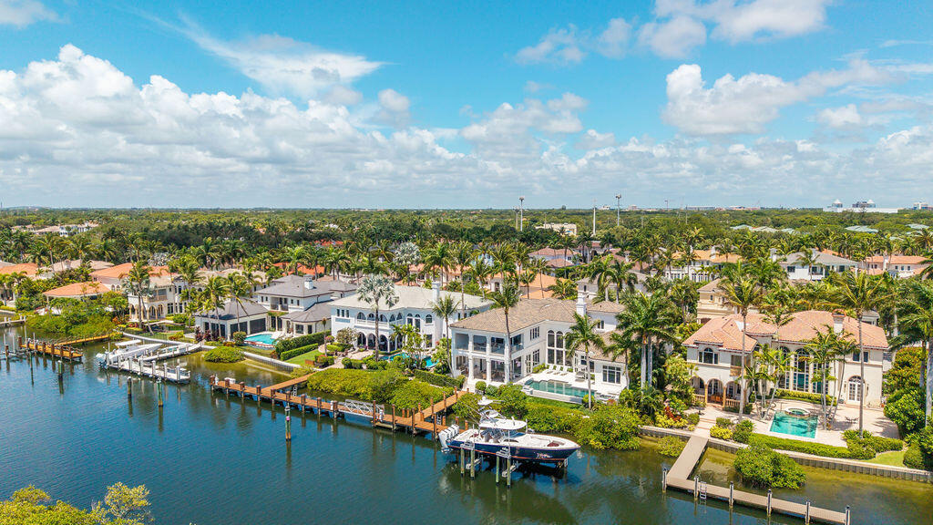 HARBOUR ISLES - Residential