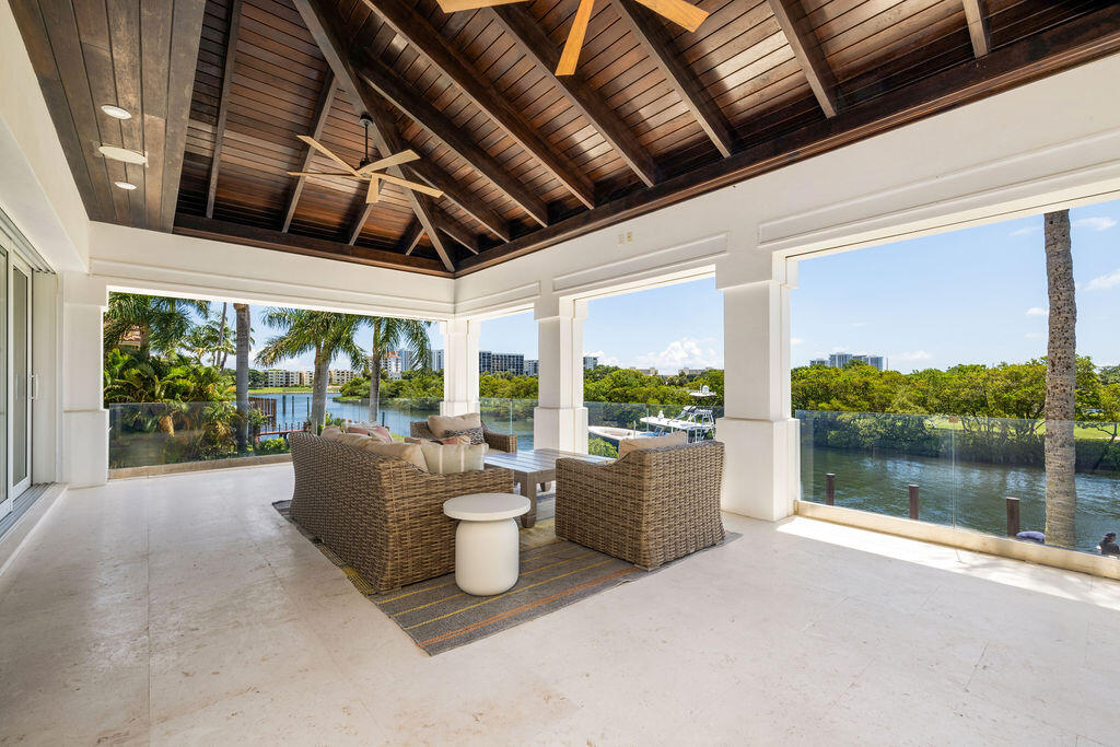 HARBOUR ISLES - Residential