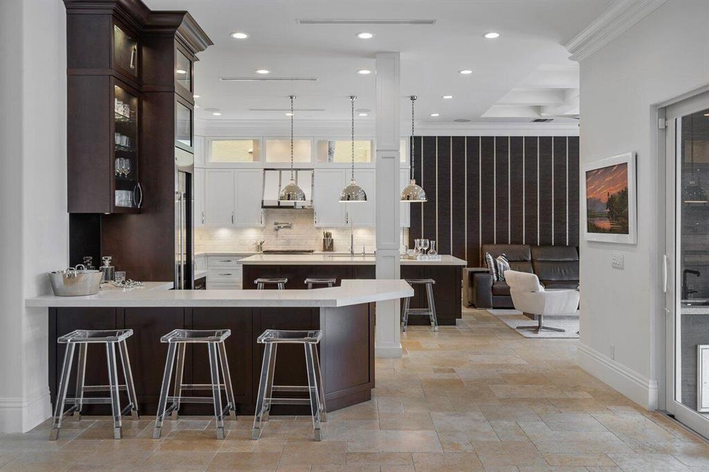 TROPIC ISLE - Residential
