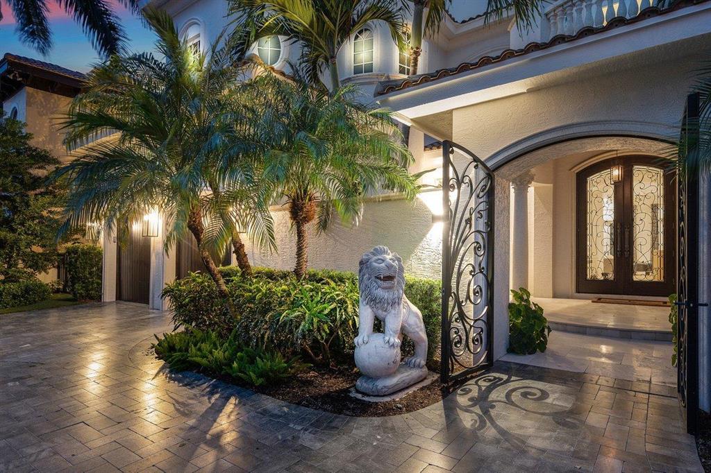 TROPIC ISLE - Residential