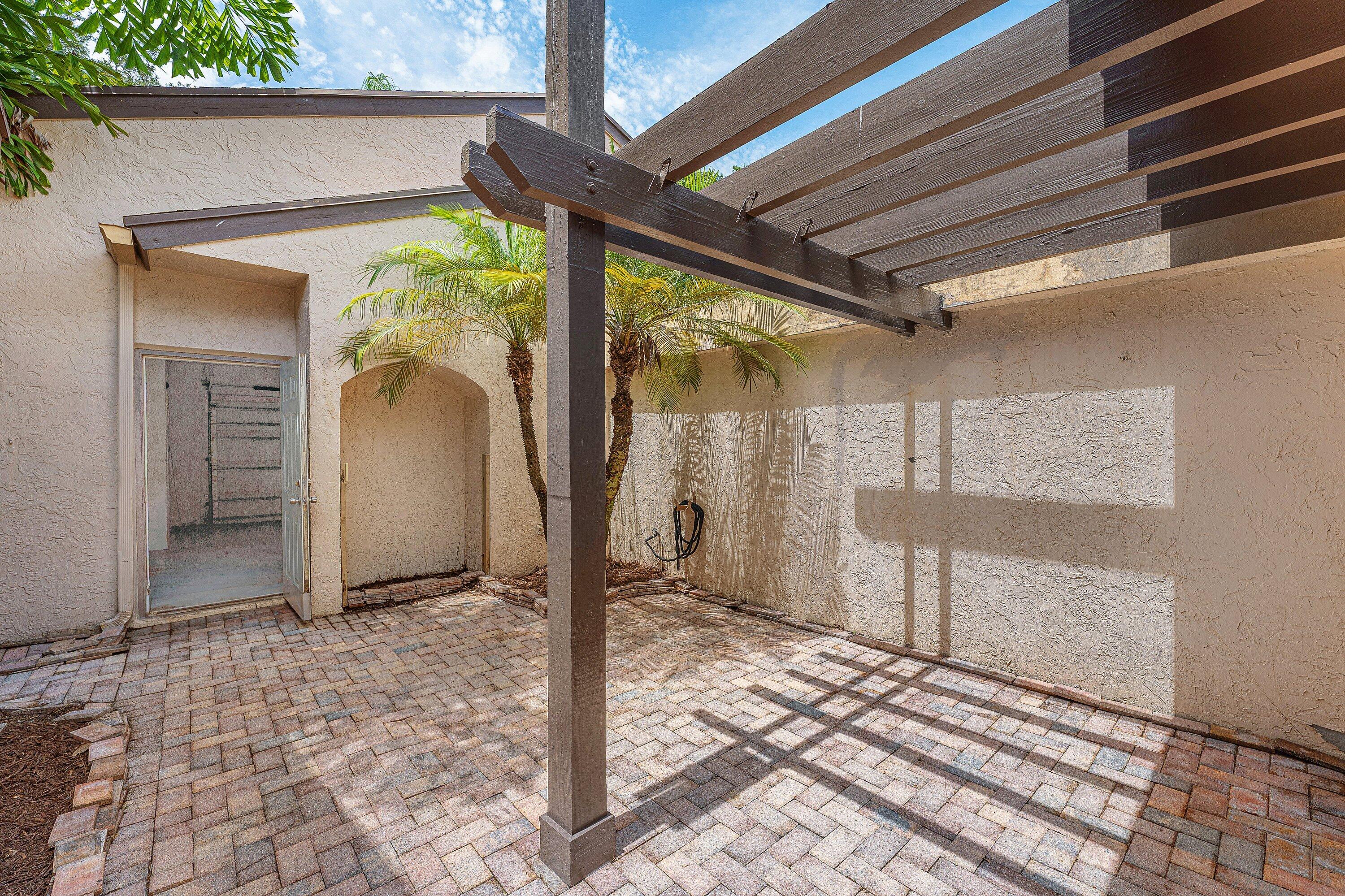 VILLAS OF BOCA DELRAY CONDO - Residential