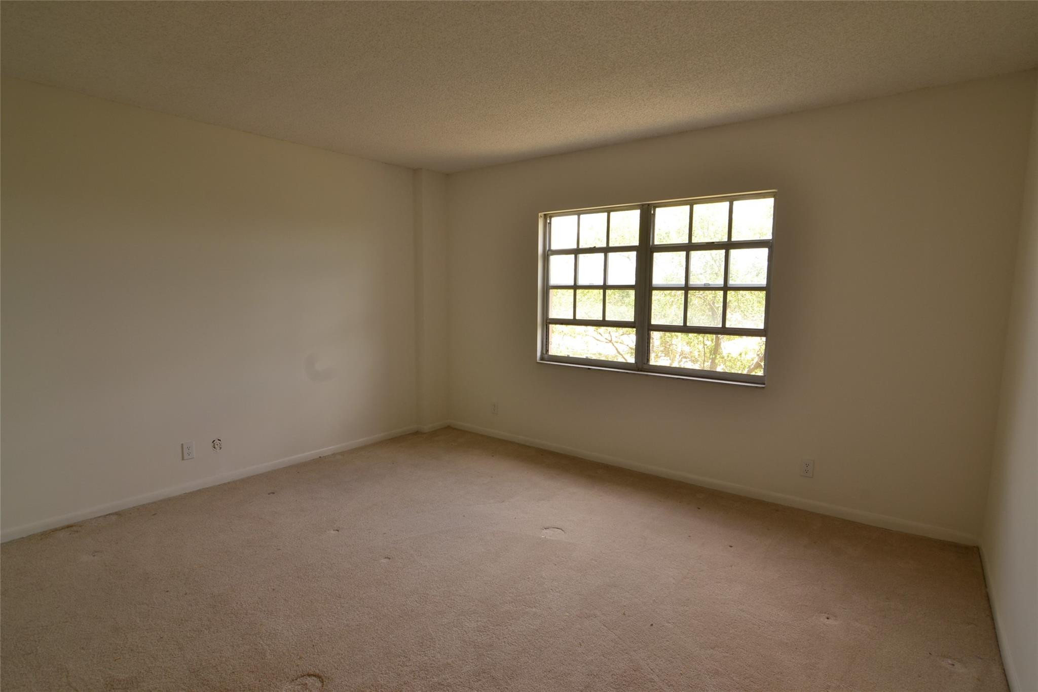 BRIARWOOD - Residential