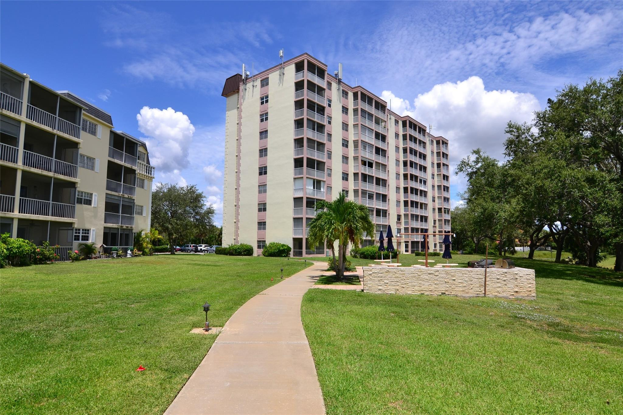 BRIARWOOD - Residential