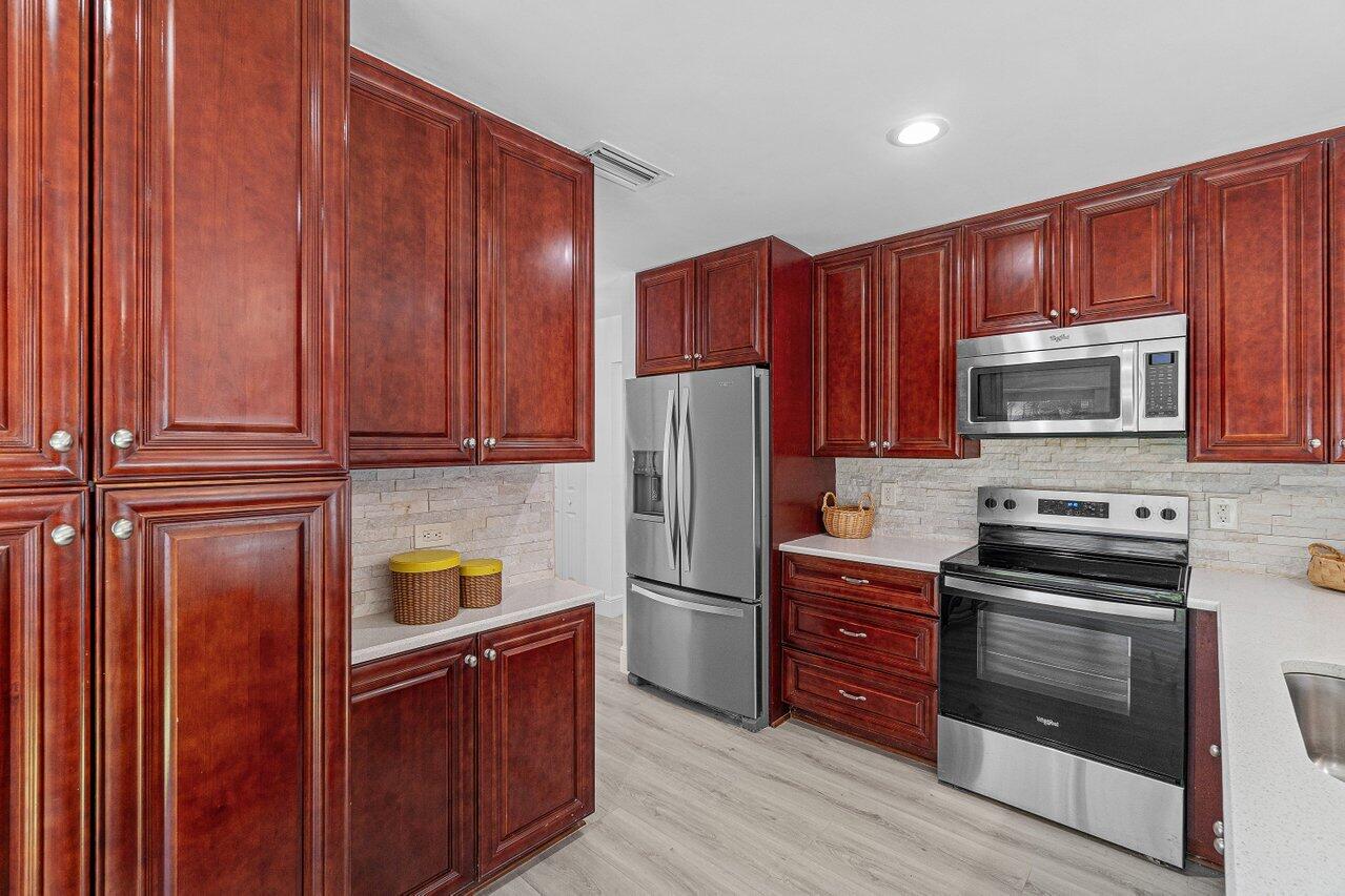 BOCA LAKE ESTATES - Residential