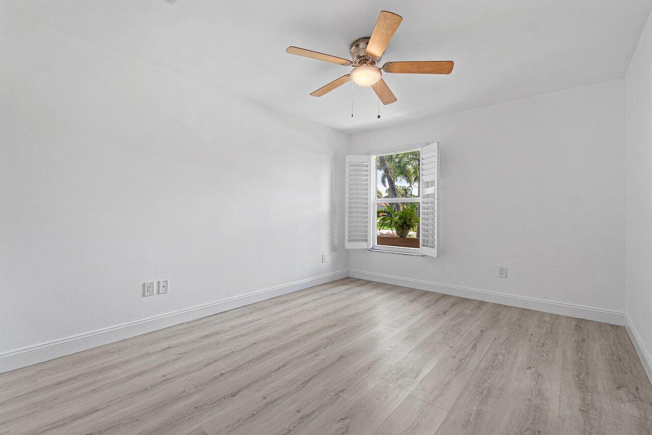 BOCA LAKE ESTATES - Residential