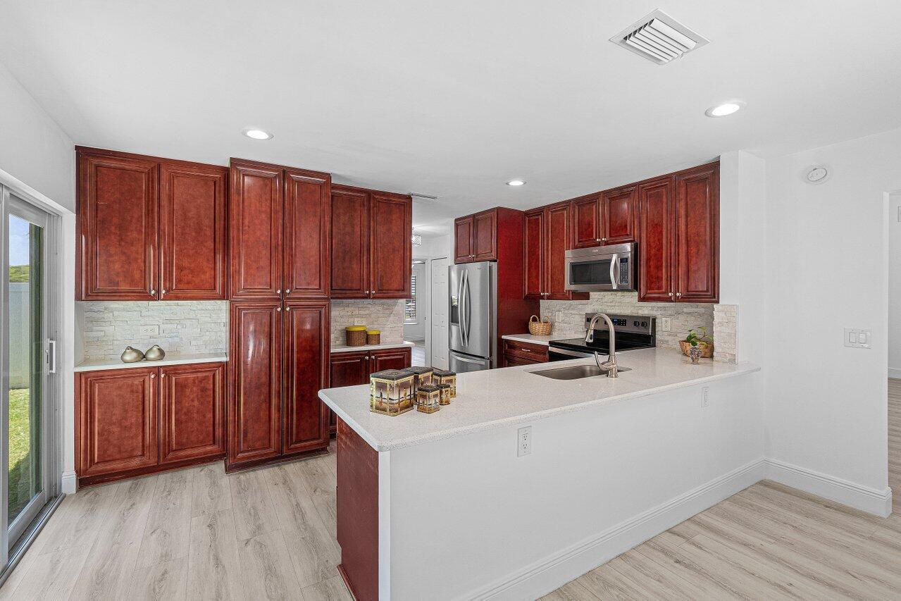 BOCA LAKE ESTATES - Residential