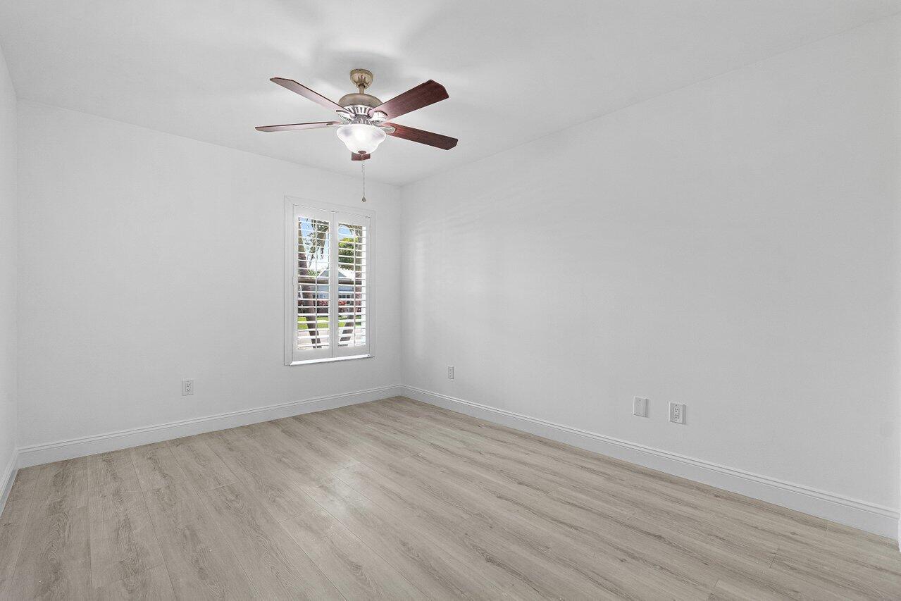 BOCA LAKE ESTATES - Residential