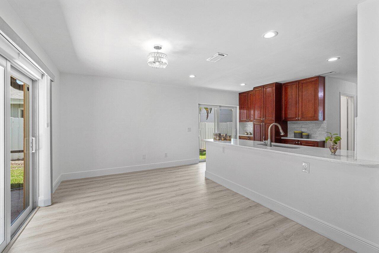 BOCA LAKE ESTATES - Residential