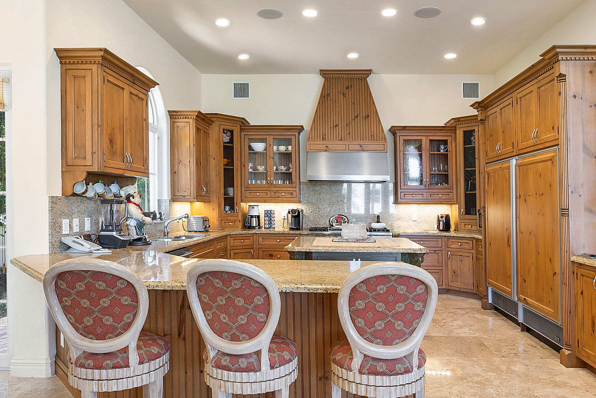 ROYAL PALM YACHT & COUNTRY CLUB - Residential