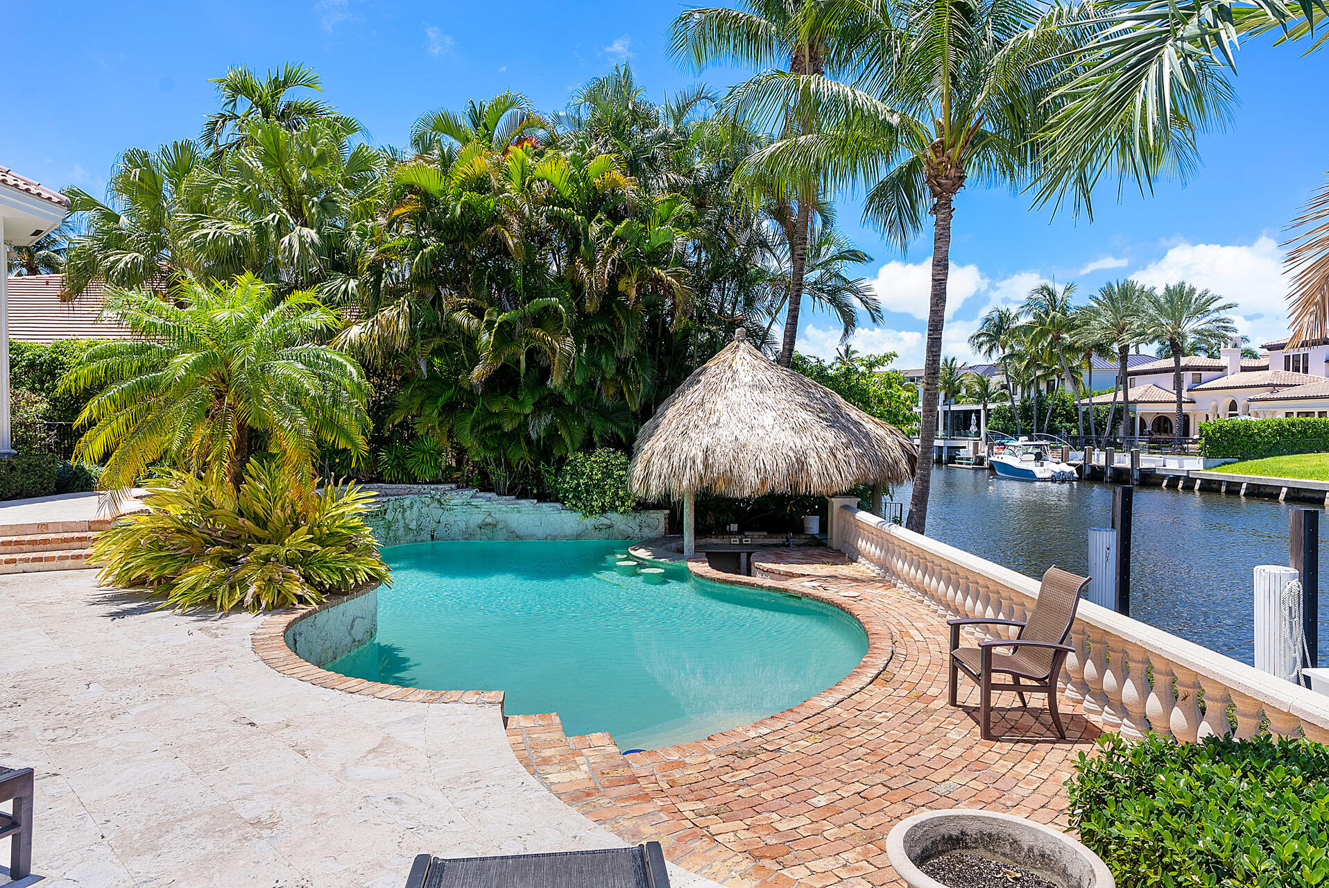 ROYAL PALM YACHT & COUNTRY CLUB - Residential