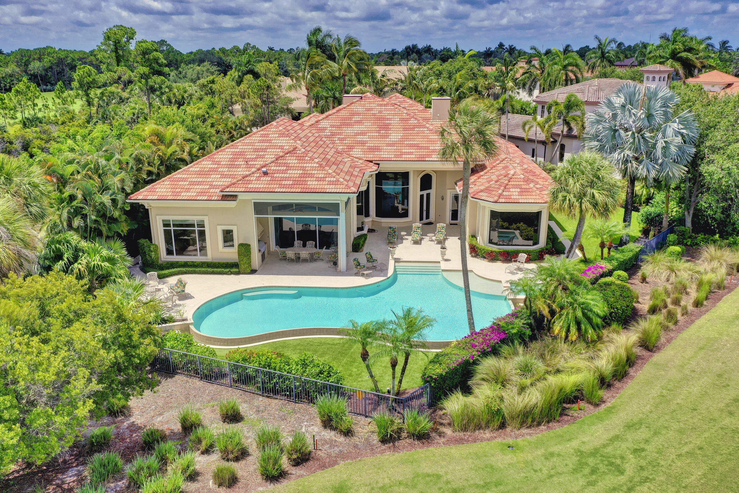 MIRASOL CAPRI - Residential