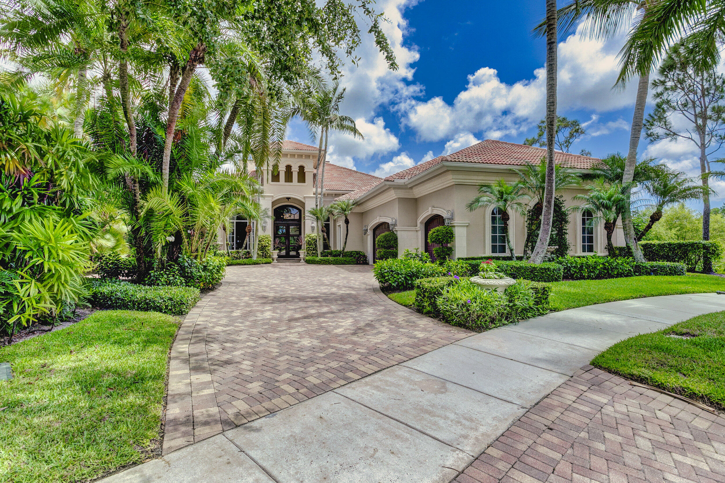MIRASOL CAPRI - Residential