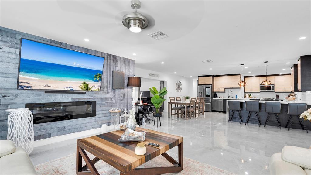 LAKE RICKY ESTS - Residential Lease