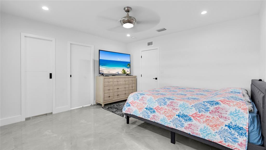 LAKE RICKY ESTS - Residential Lease