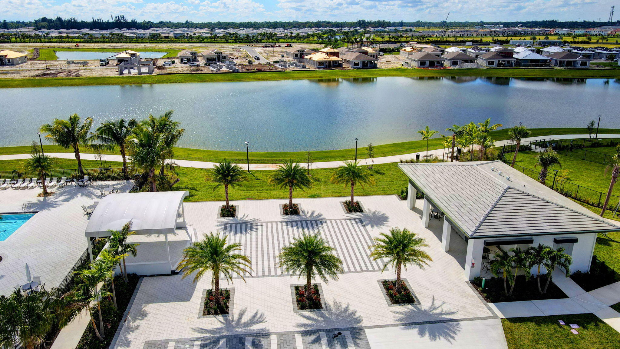 CRESSWIND PALM BEACH PHASE 3 - Residential