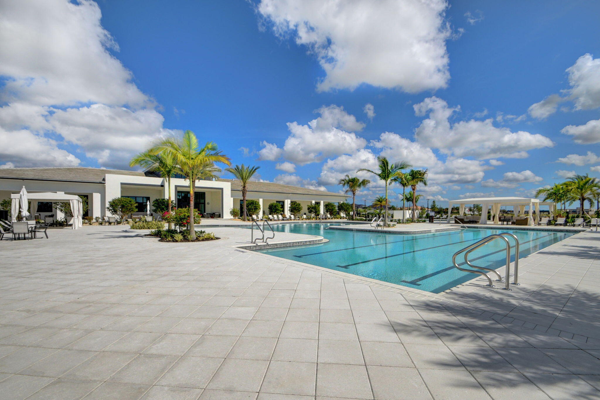 CRESSWIND PALM BEACH PHASE 3 - Residential