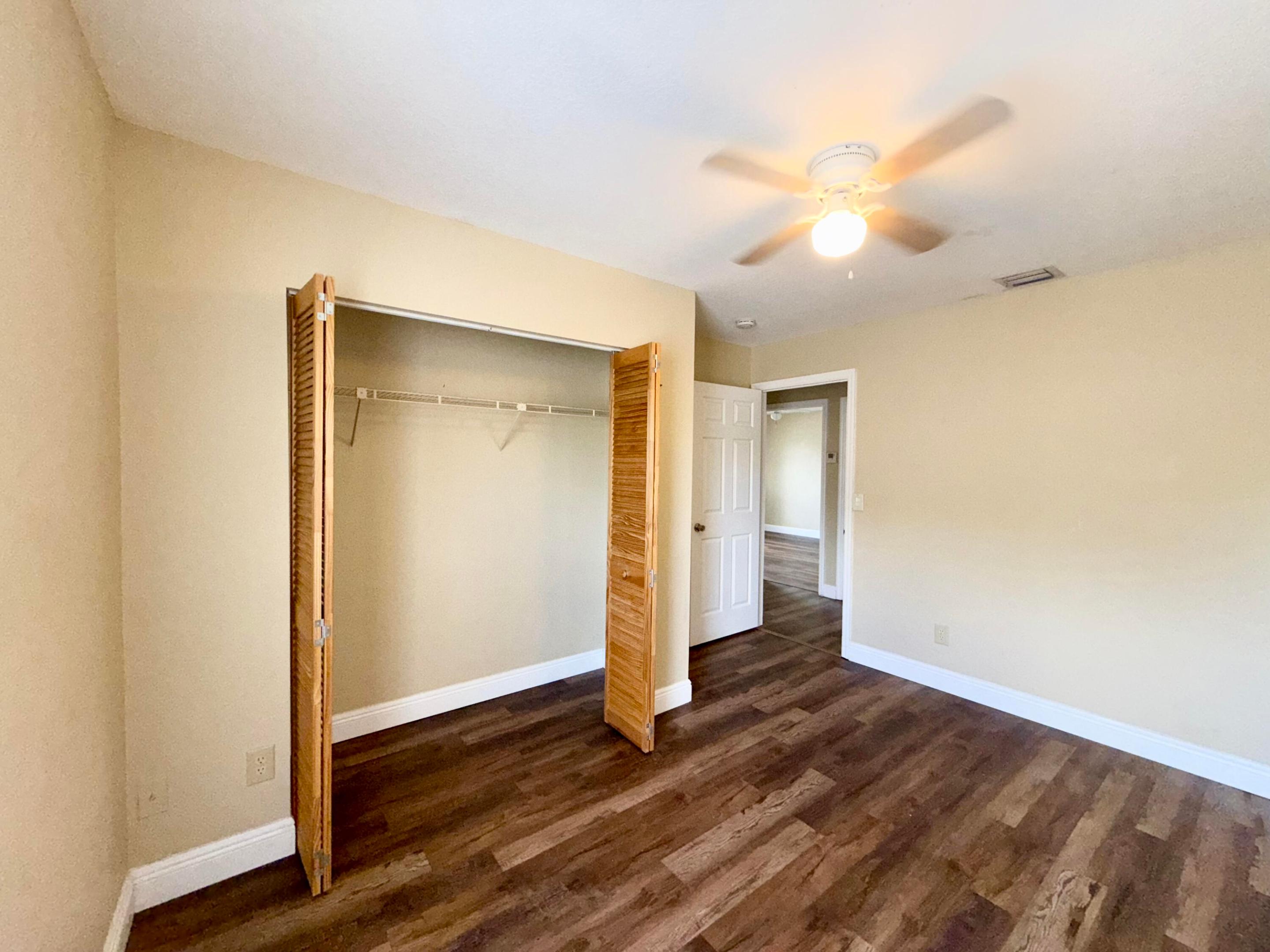GREENVIEW SHORES 2 OF WELLINGTON - Residential Lease