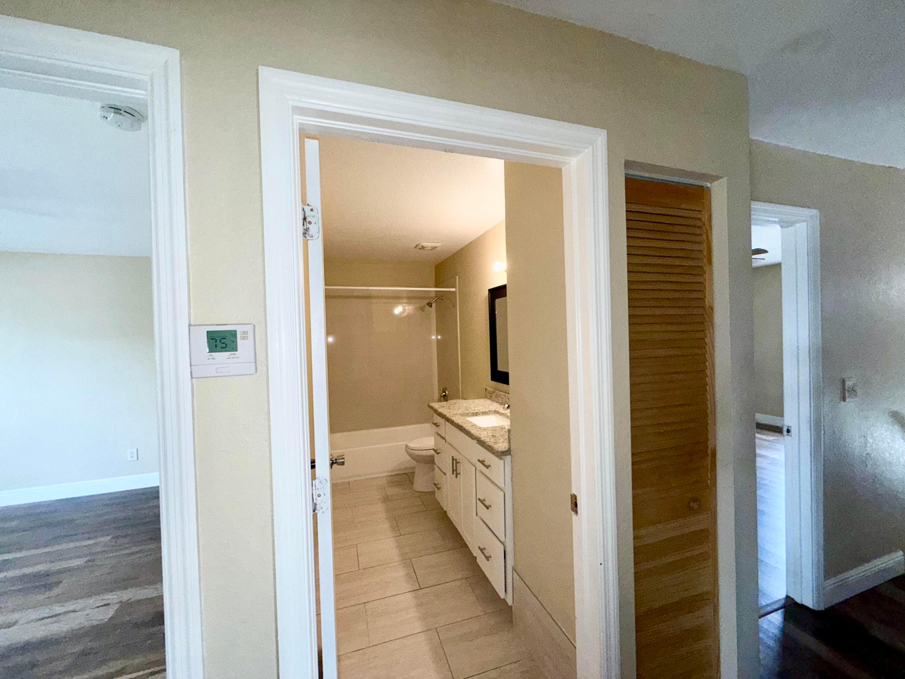 GREENVIEW SHORES 2 OF WELLINGTON - Residential Lease