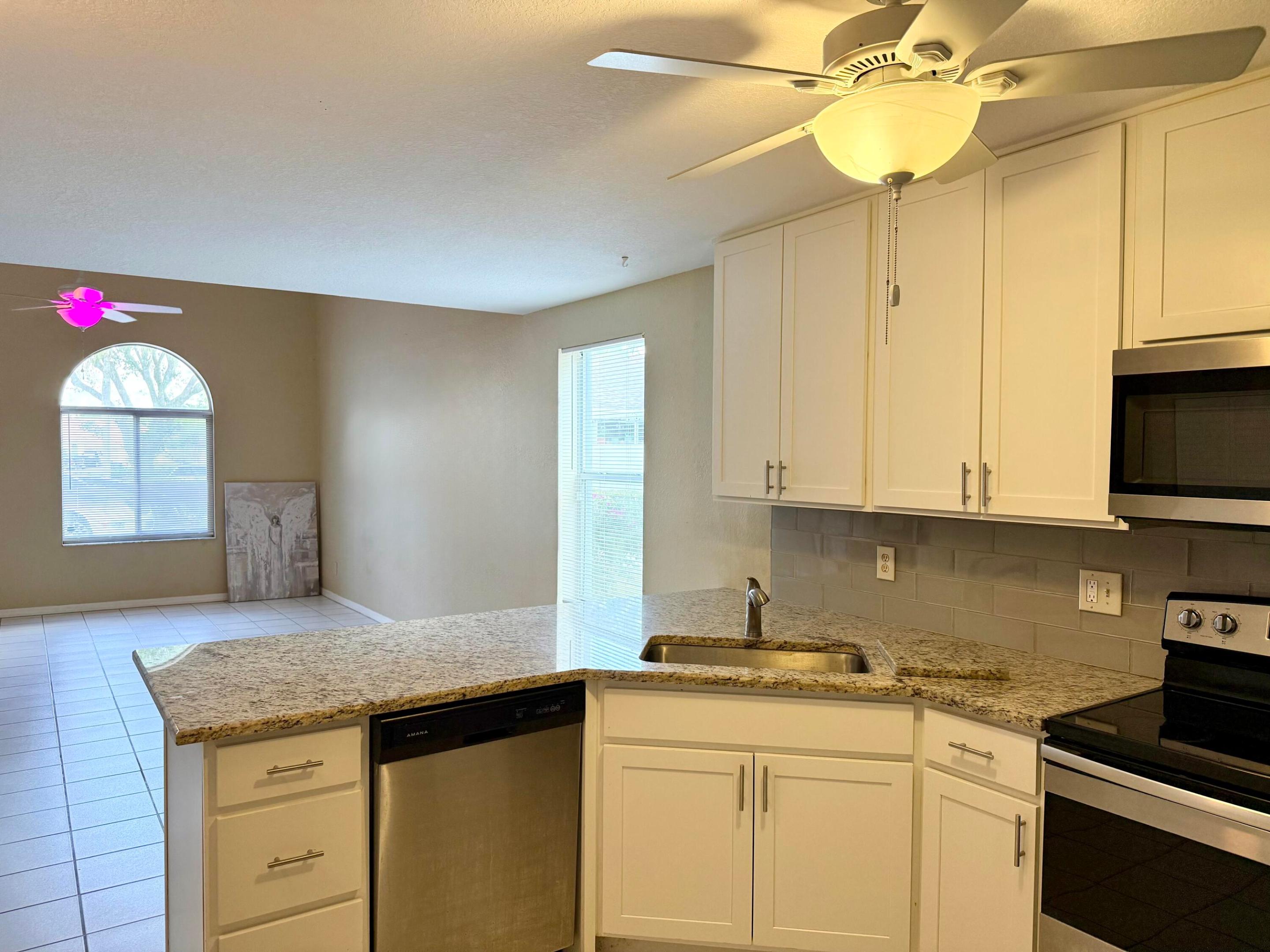 GREENVIEW SHORES 2 OF WELLINGTON - Residential Lease