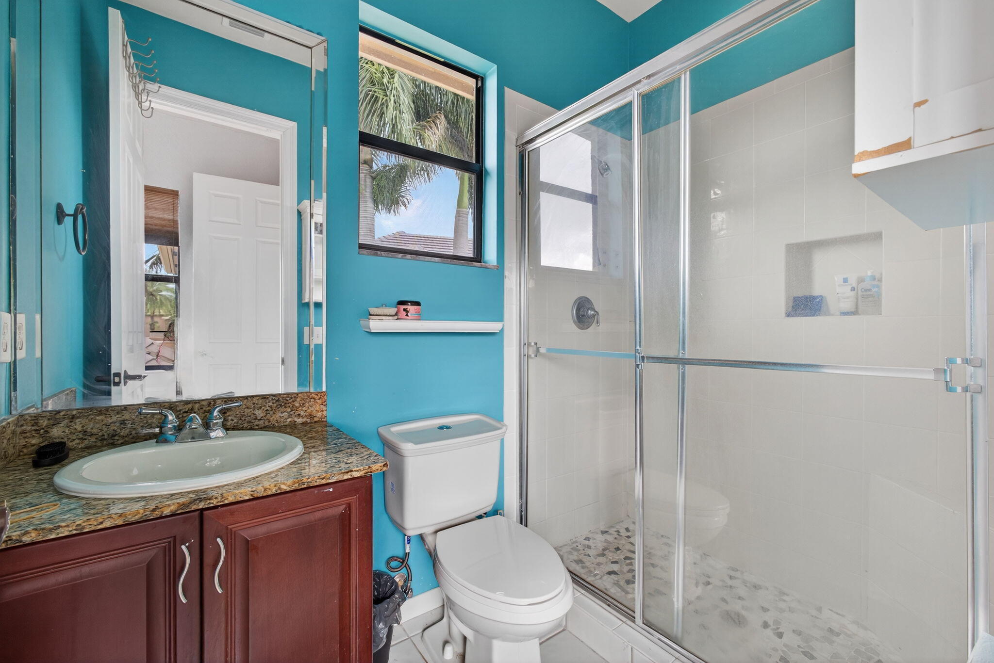 VERSAILLES - Residential Lease