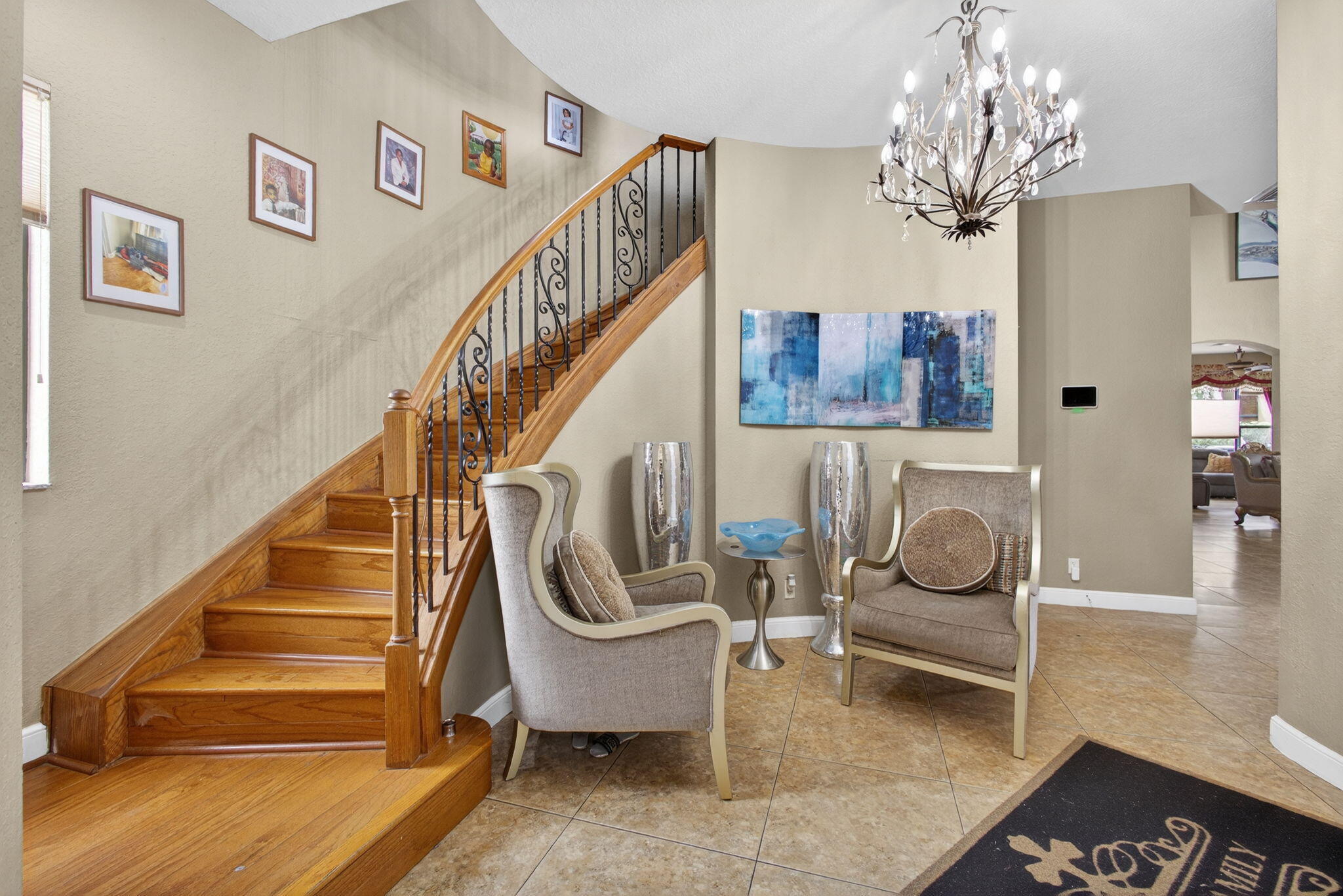 VERSAILLES - Residential Lease