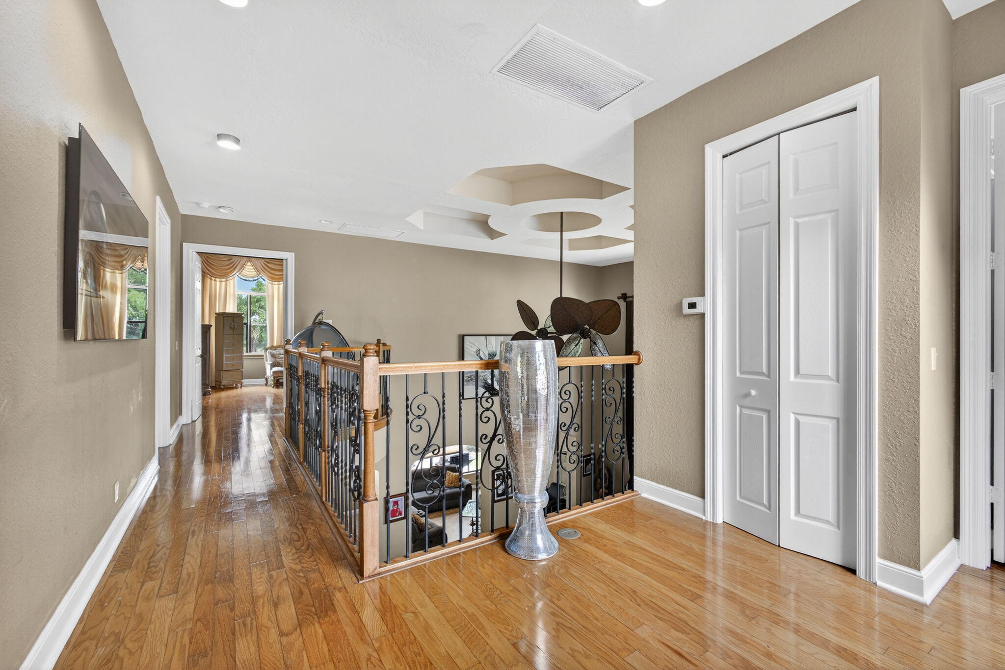 VERSAILLES - Residential Lease