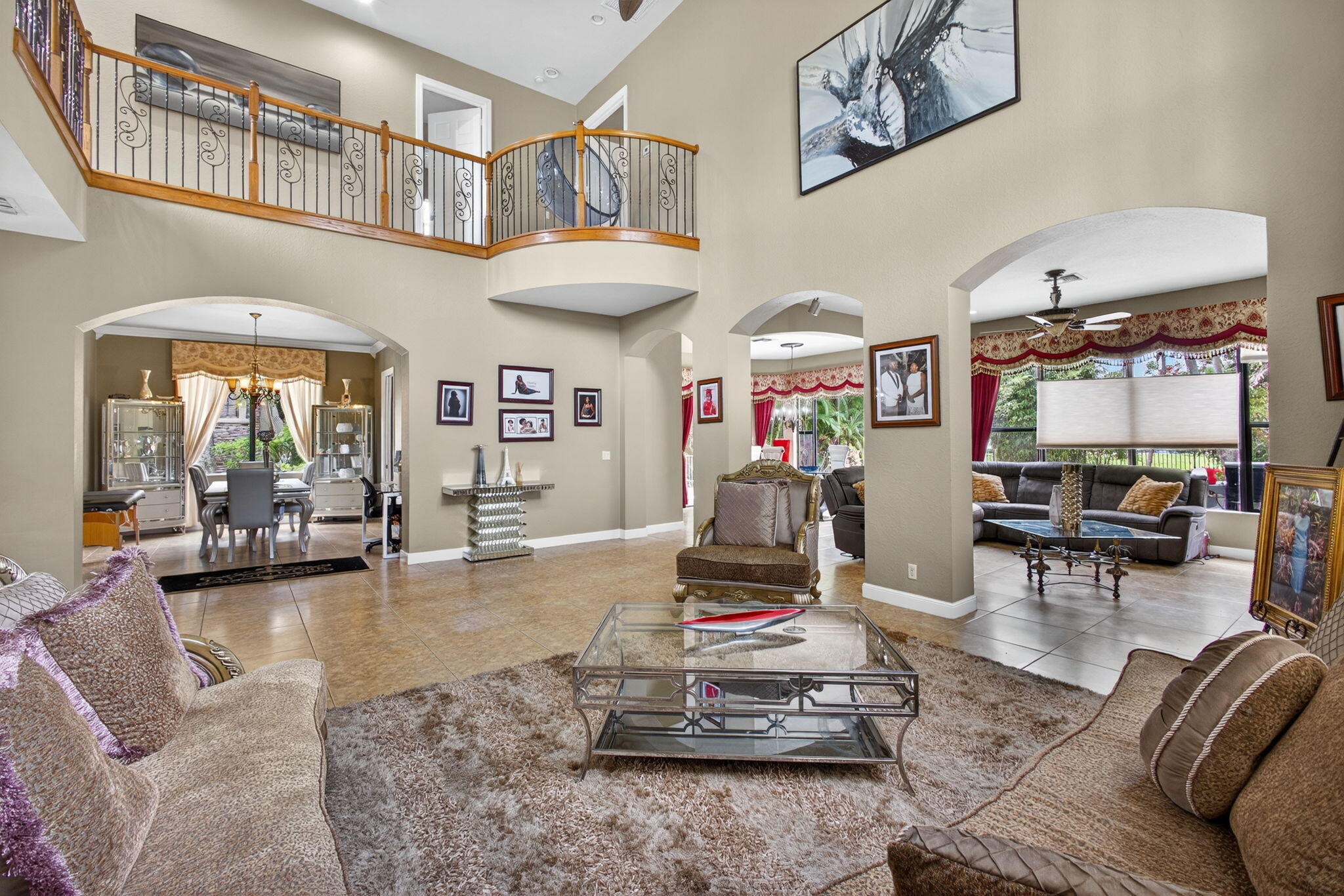 VERSAILLES - Residential Lease