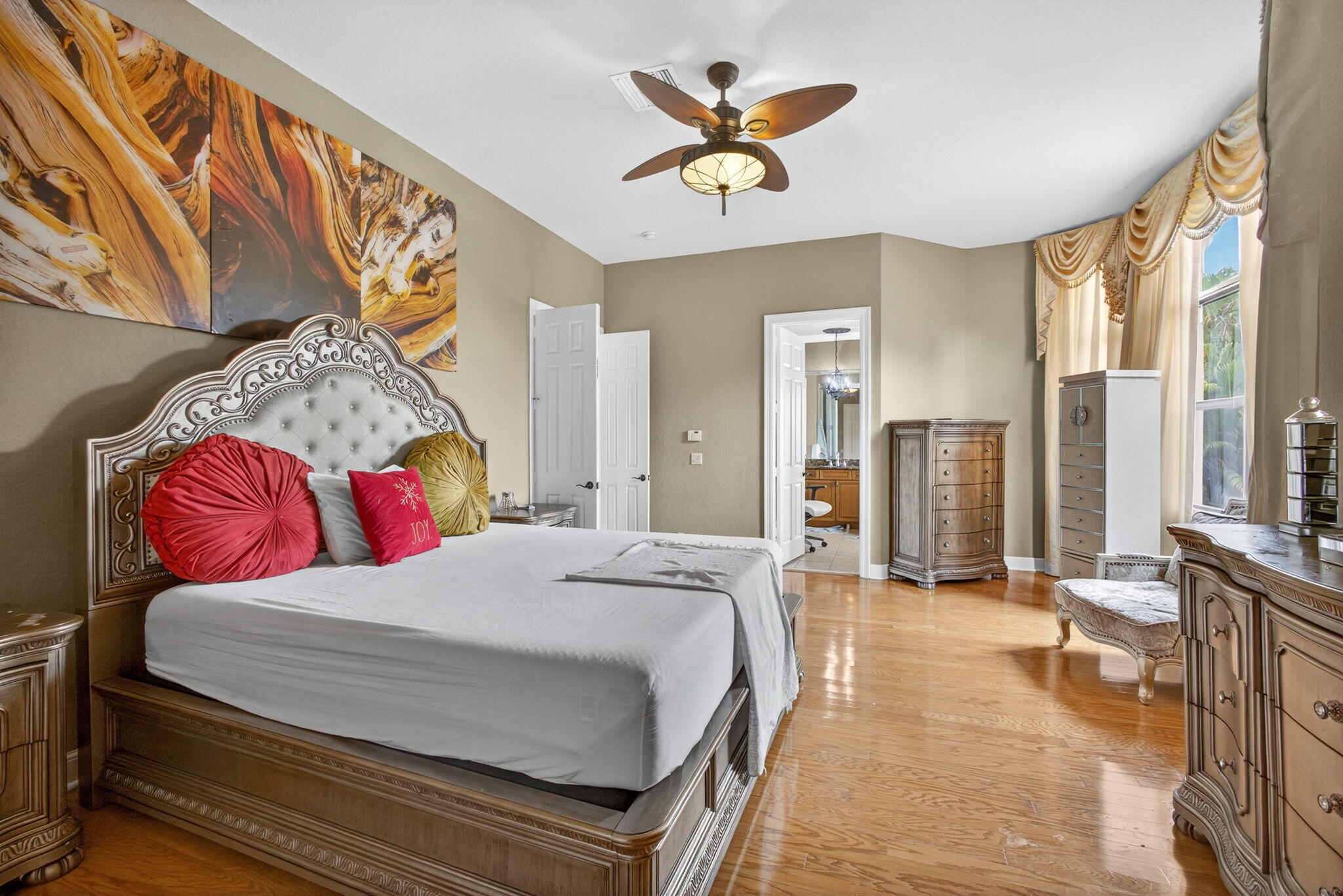VERSAILLES - Residential Lease