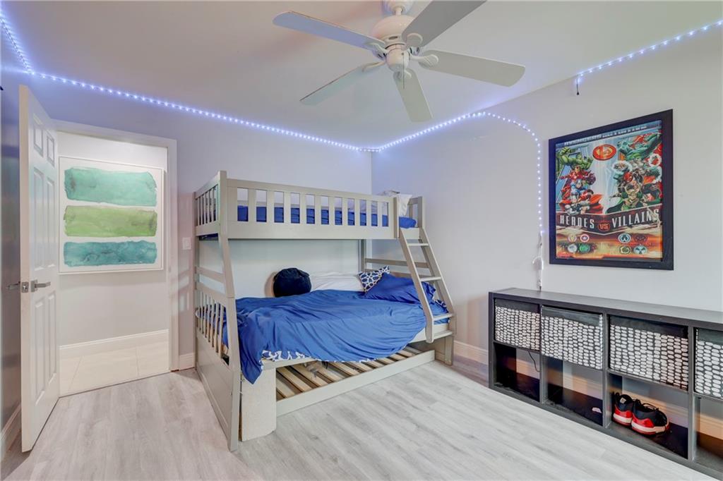 CYPRESS LAKES - Residential