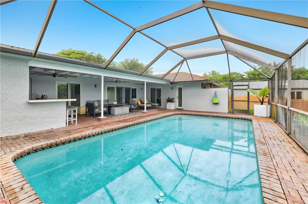 CYPRESS LAKES - Residential