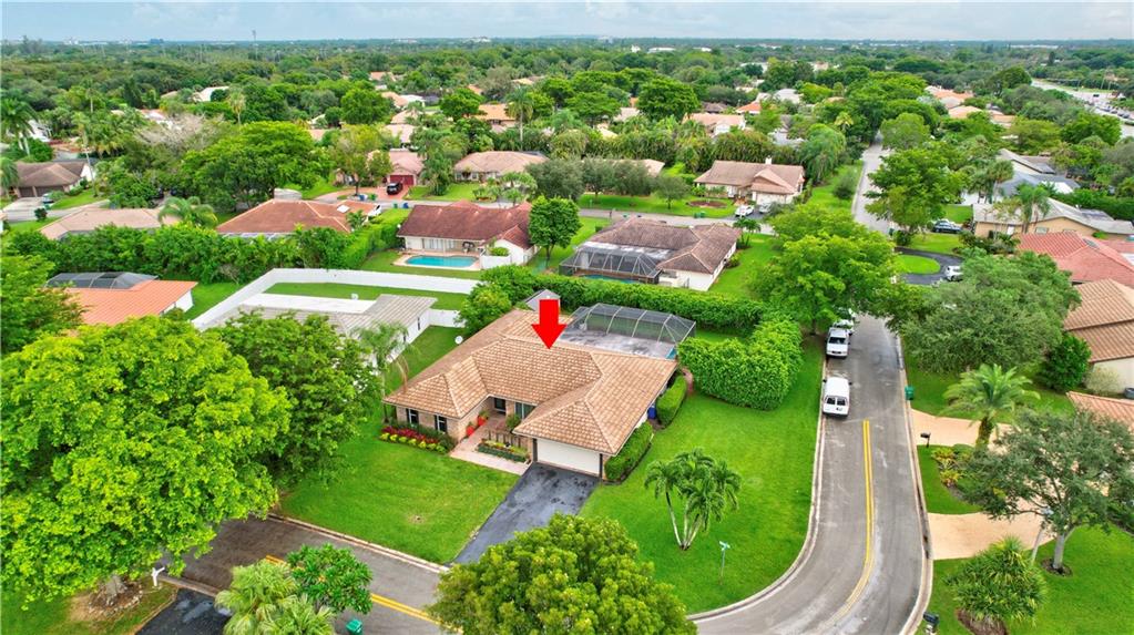 CYPRESS LAKES - Residential