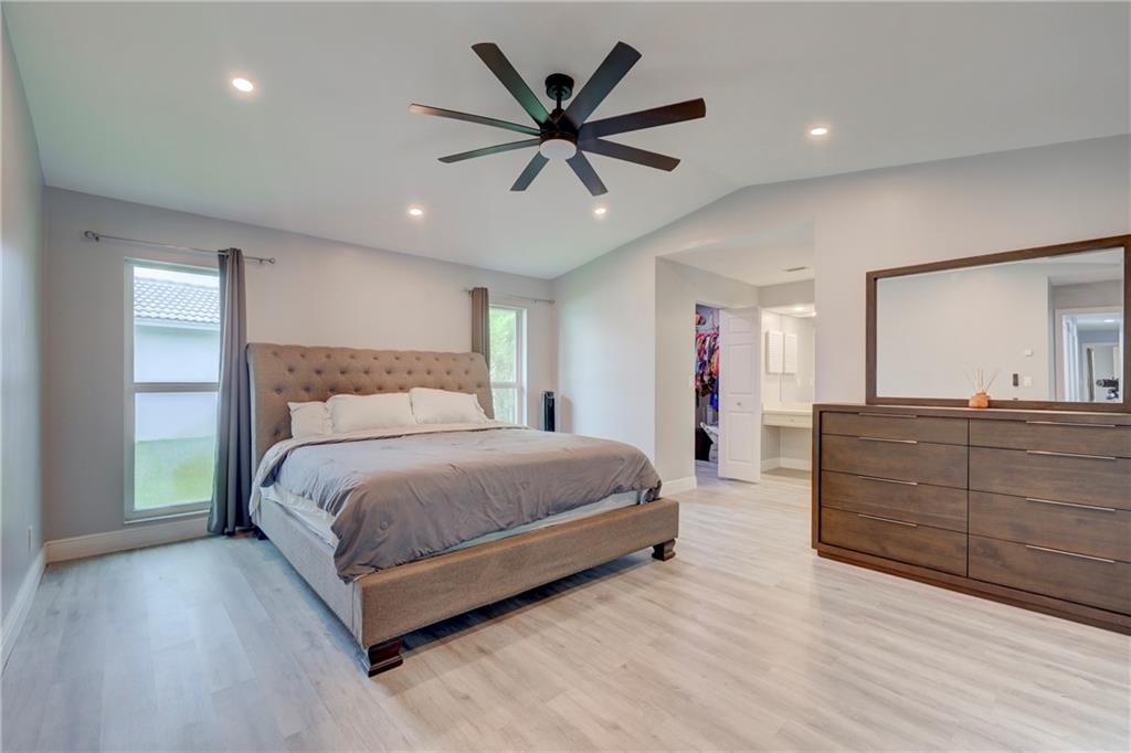 CYPRESS LAKES - Residential