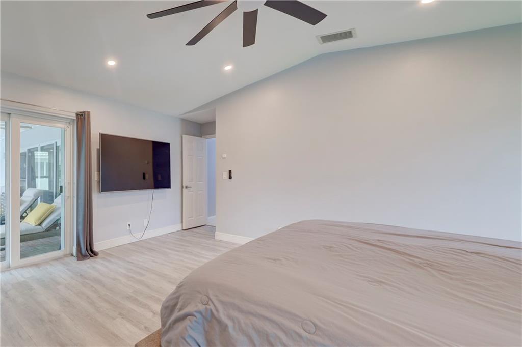 CYPRESS LAKES - Residential