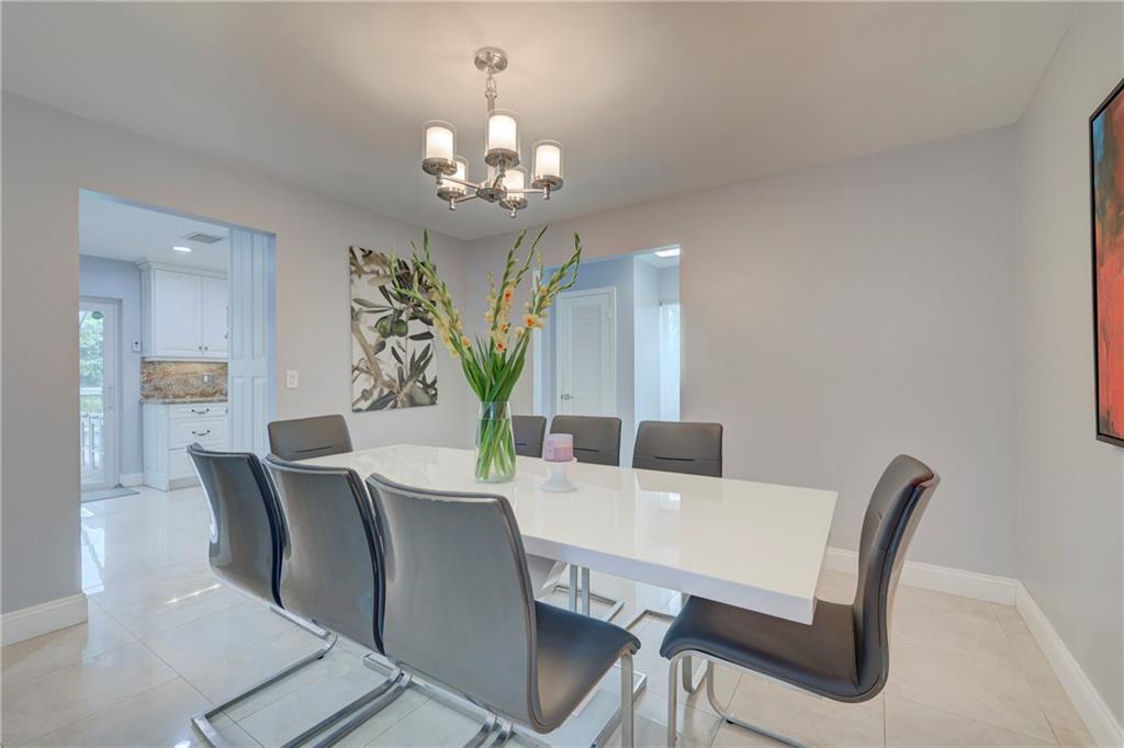 CYPRESS LAKES - Residential