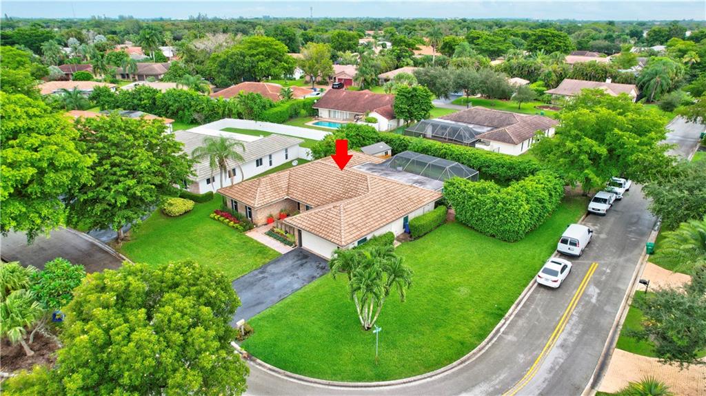 CYPRESS LAKES - Residential