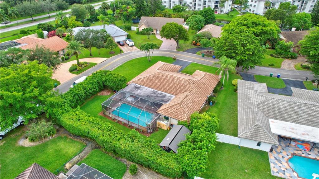 CYPRESS LAKES - Residential