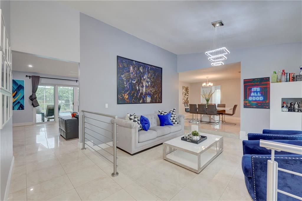CYPRESS LAKES - Residential