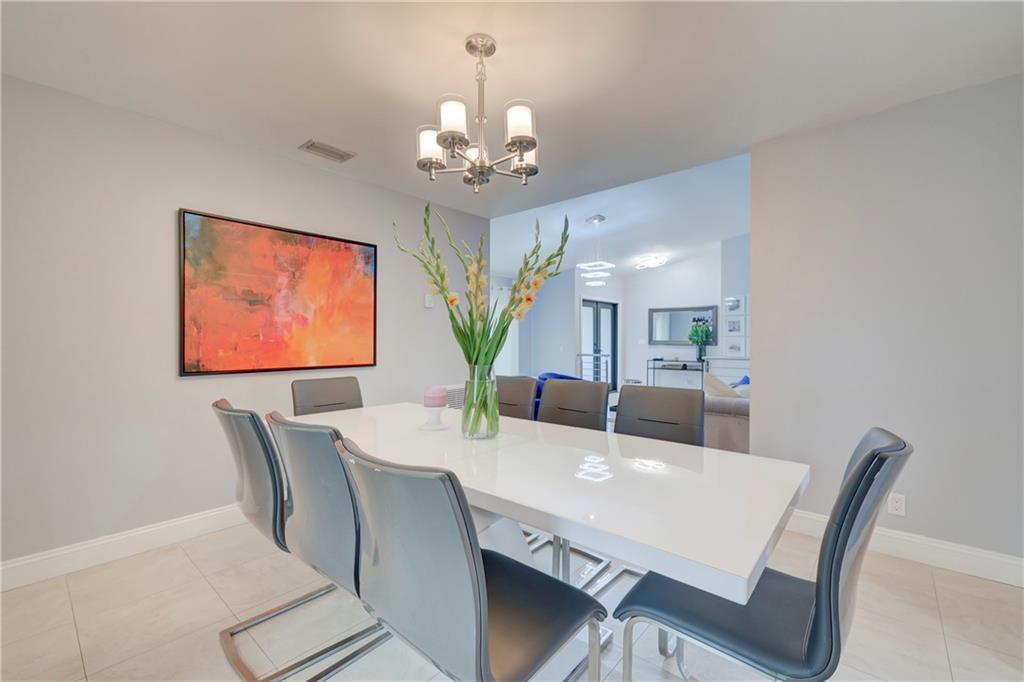 CYPRESS LAKES - Residential
