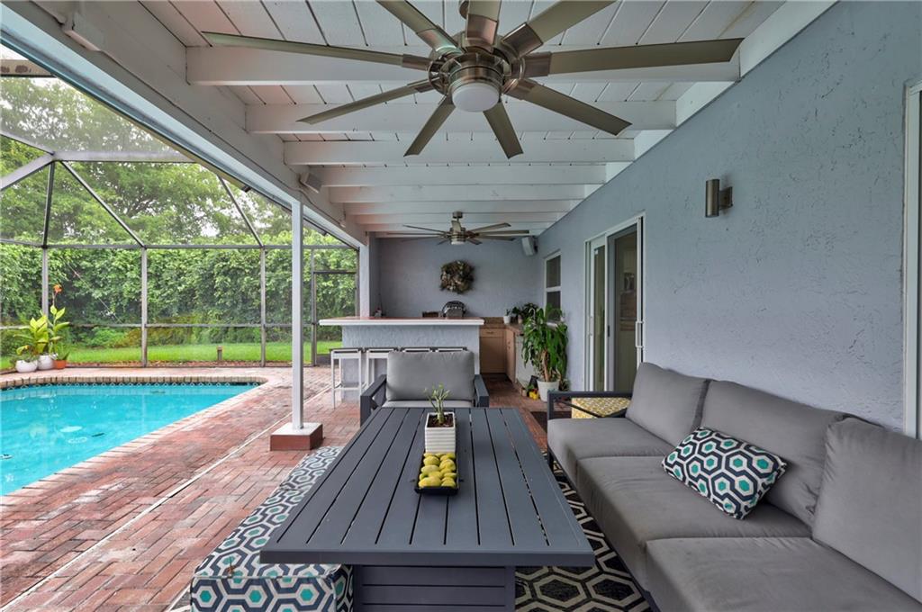 CYPRESS LAKES - Residential
