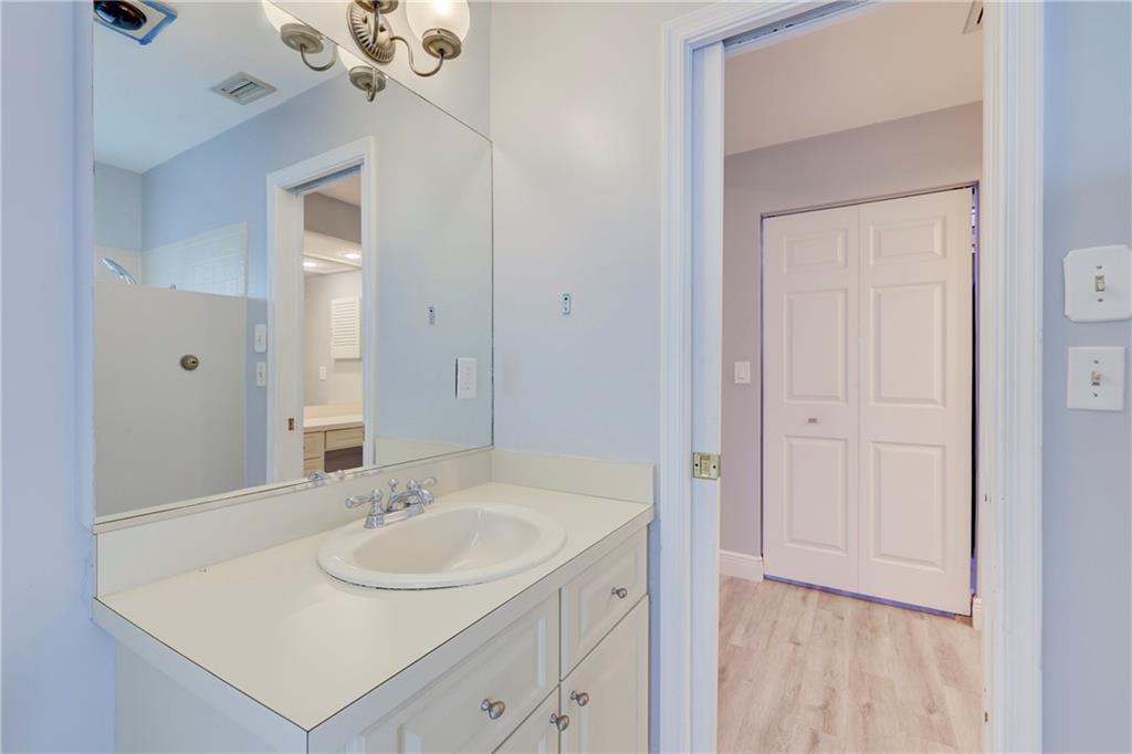 CYPRESS LAKES - Residential