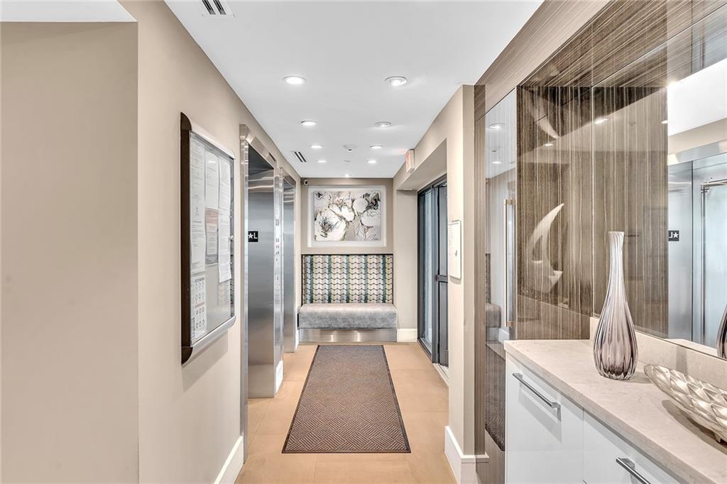 701 Riverside - Residential