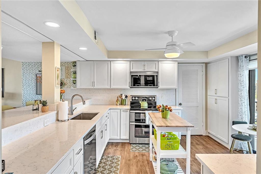 701 Riverside - Residential