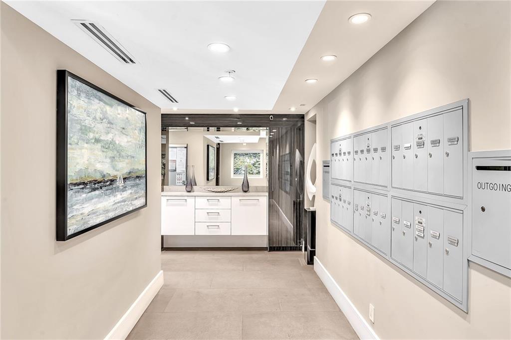 701 Riverside - Residential