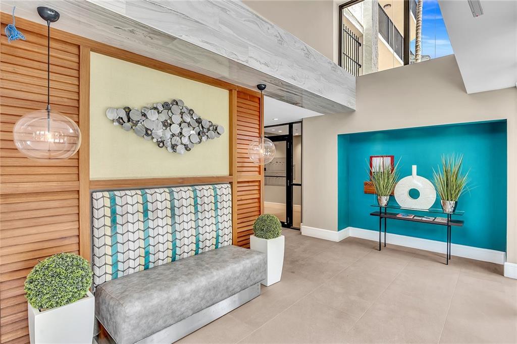 701 Riverside - Residential