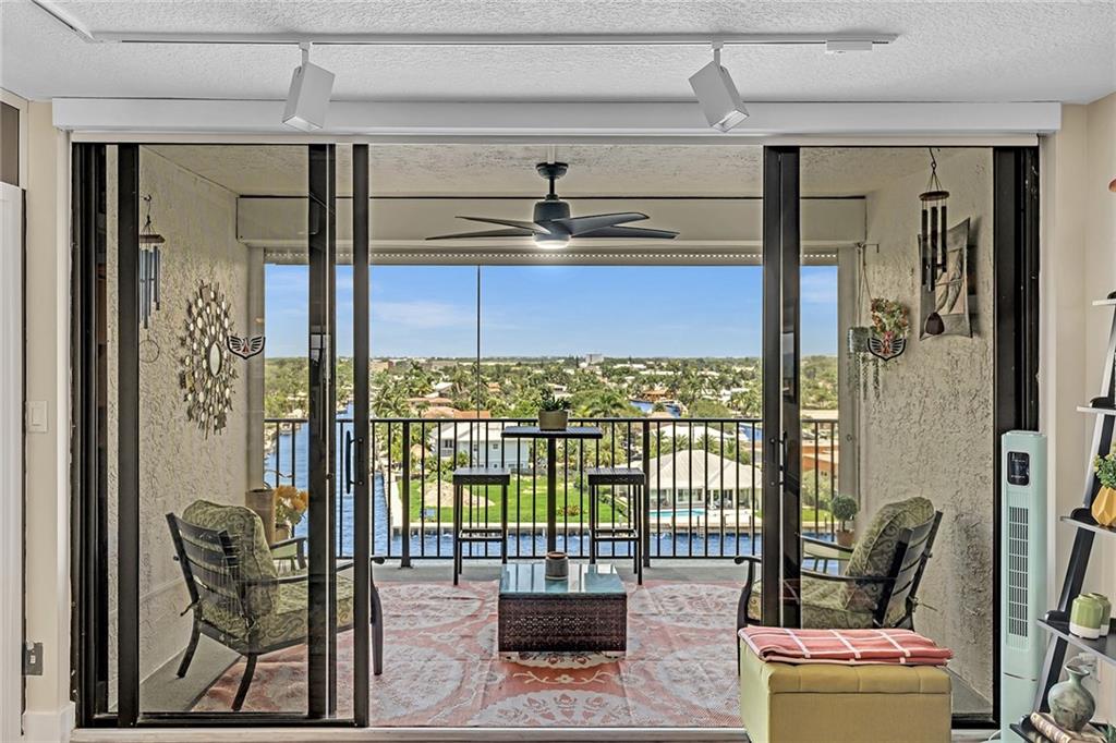 701 Riverside - Residential