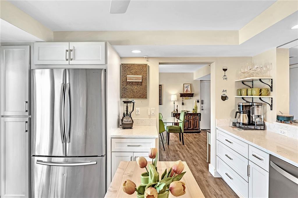 701 Riverside - Residential