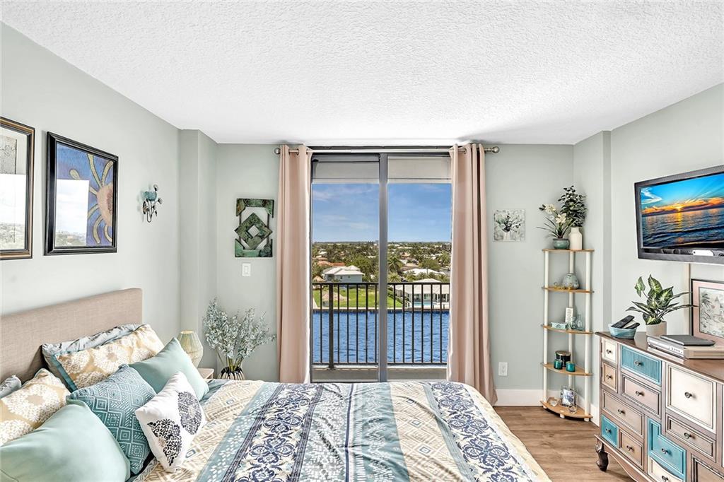 701 Riverside - Residential